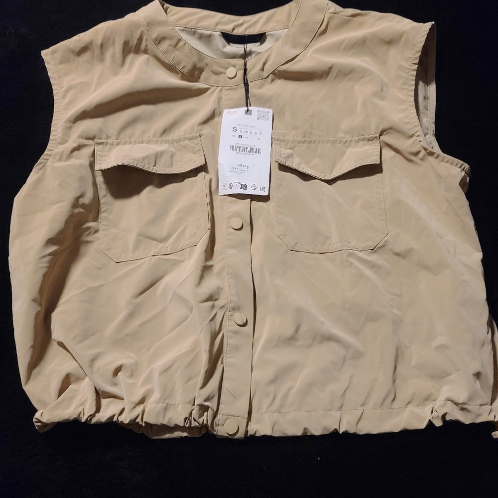Zara Nwt Tan Sleeveless snap Front Vest Sz Small Adjustable Waist